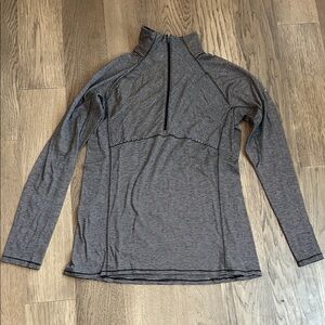 Columbia Women's Black and Gray Long Sleeve Top